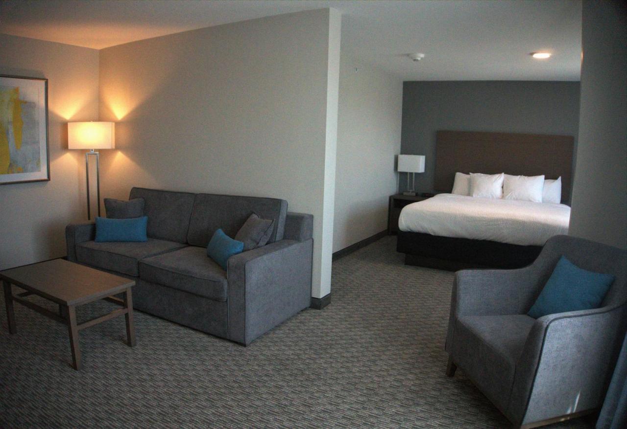 Brookstone Inn & Suites Fort Dodge Eksteriør billede