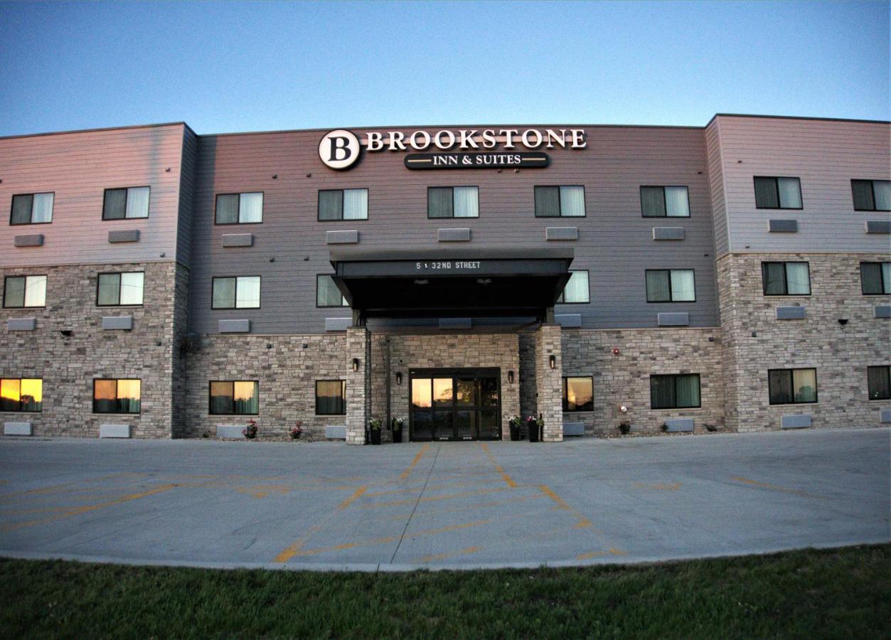 Brookstone Inn & Suites Fort Dodge Eksteriør billede