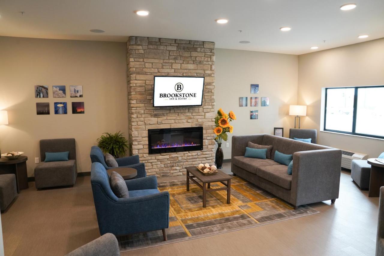 Brookstone Inn & Suites Fort Dodge Eksteriør billede